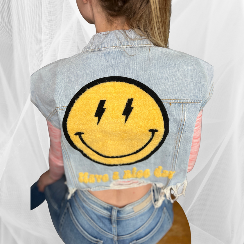 Smiley Cropped Vest - Adel Kasza Co